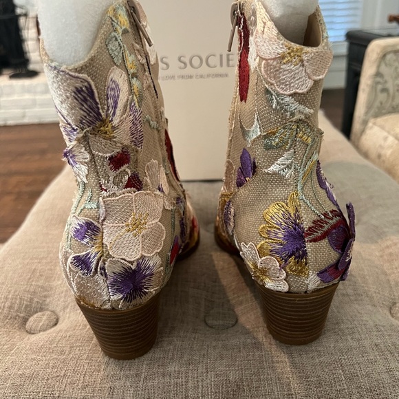 New Oasis Society Floral Embroidered Women's Boots 8.5 8 1/2 Wanda - Picture 4 of 4